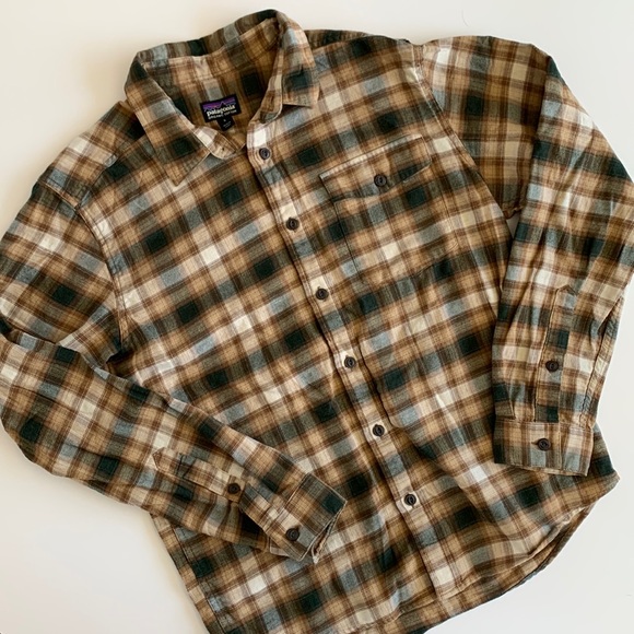 Patagonia Other - Patagonia plaid flannel organic cotton shirt size small